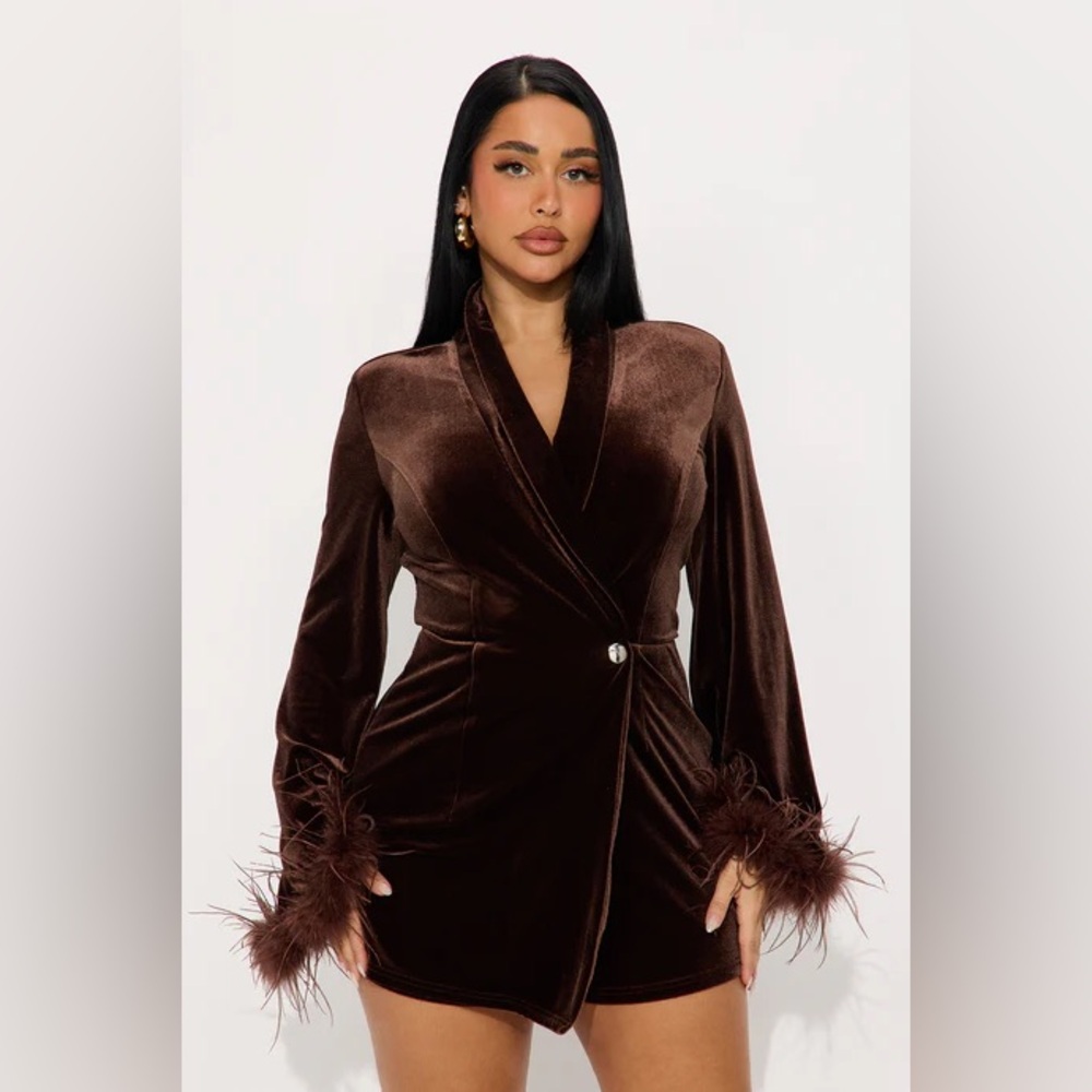 Feather Trim Velvet Blazer Romper - Chocolate - L - New w tag 🏷️